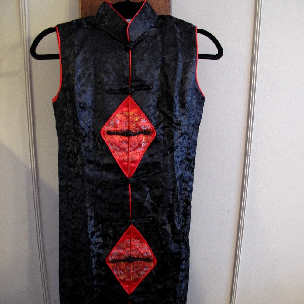 CHINESE CHEONGSAM/QIPAO Dress TANG YI Traditional Brocade Black & Red Large NWOT
